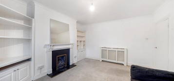 Flat to rent in Waldram Park Road, London SE23