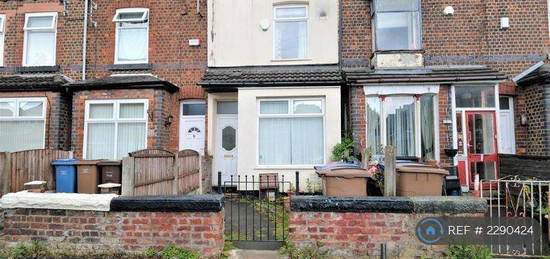 2 bedroom terraced house