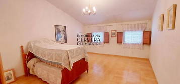 Casa adosada en venta en Xert / Chert