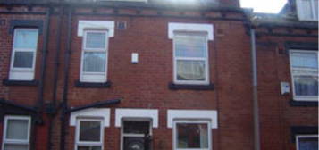 2 bedroom terraced house