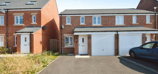 3 bedroom semi-detached house for sale