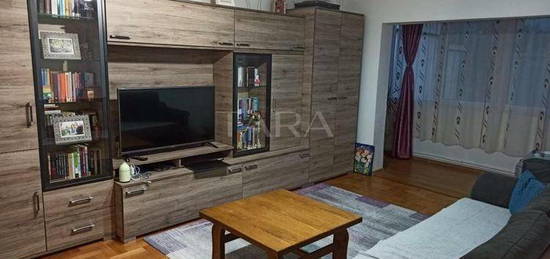 Apartament cu 2 camere de vanzare in Plopilor