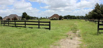 130 Cotton Rows Ln, Taylor, TX 76574