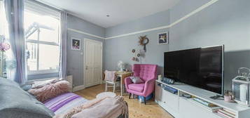 2 bedroom maisonette for sale