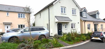 3 bedroom detached house