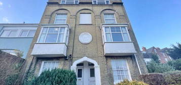 2 bed flat to rent