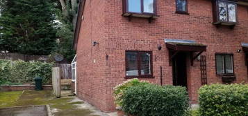 1 bed semi-detached house to rent