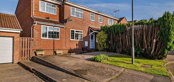 4 bed semi-detached house for sale