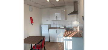 Flat to rent in Carlton House, Stoke-On-Trent ST4