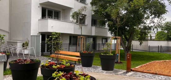 New 2 room apartment with garden - U-Bahn-Stationen Gasometer & Zippererstraße in Fußweite