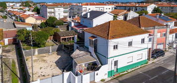 Andar Moradia T3 em Salgueiro, Marinha Grande