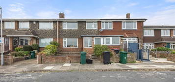 Terraced house to rent in The Meads, Brighton BN1