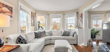 4 Nonantum St Unit 2, Newton, MA 02458