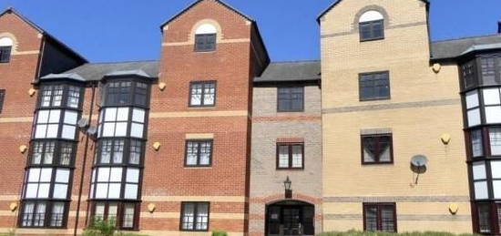 3 bed flat to rent