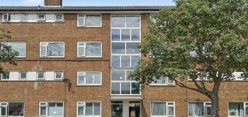 3 bedroom flat for sale