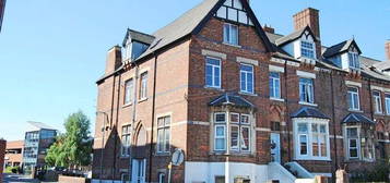 2 bedroom ground floor flat