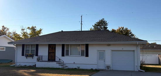 519 Holcomb St, Grand Island, NE 68801