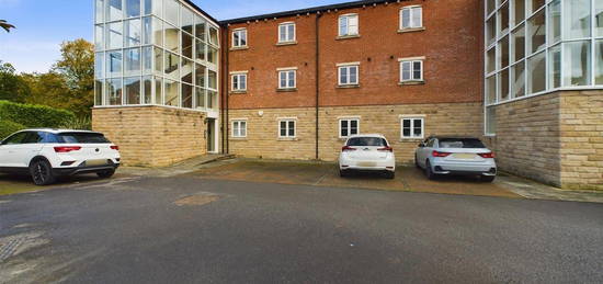 Flat to rent in Eyres Mill Side, Armley, Leeds LS12