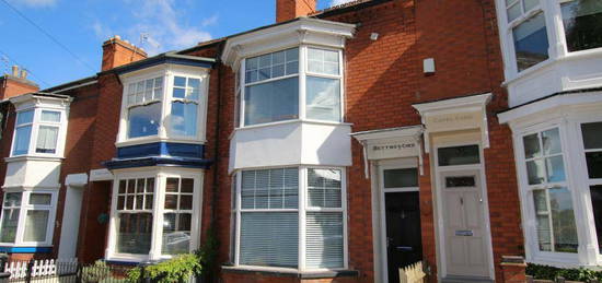 6 bedroom terraced house