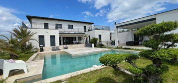 Urgent Magnifique villa contemporaine