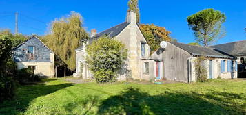 Brissac-Loire-Aubance - Maison ancienne avec dépendance et caves troglodytes - jardin de 2500m2 - à seulement 8 minutes de Brissac-Quincé et 25 minutes d'Angers Sud.