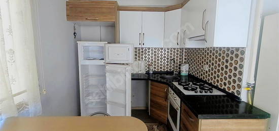 BERGAMA KİRALIK EŞYALI 1+1 DOĞALGAZLI ARAKAT DAİRE