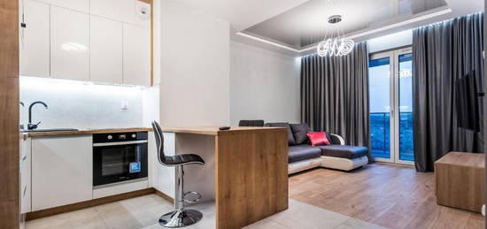 Apartament przy ul. Jurowieckiej, 8 piętro