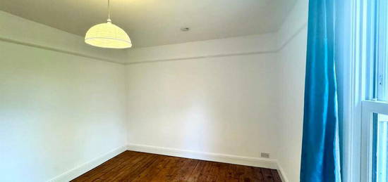 2 bedroom terraced house