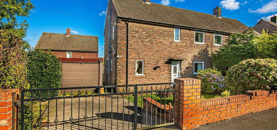 3 bed semi-detached house for sale