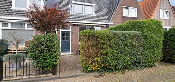 van der Helststraat 6