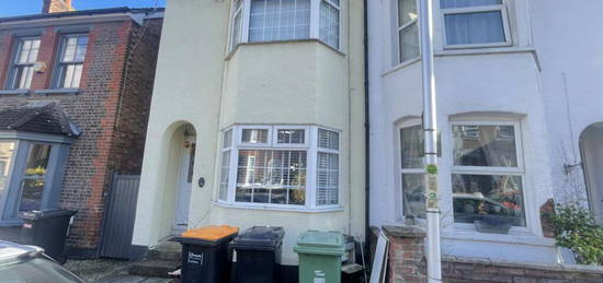 2 bedroom terraced house