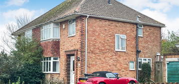 3 bed semi-detached house for sale