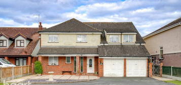 6 bedroom detached house for sale