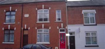 Flat to rent in Hazel Street, Leicester LE2