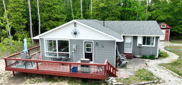 12 Pierce St S, South Bruce Peninsula, ON N0H 2T0