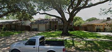 3007 Chester Dr, Pearland, TX 77584