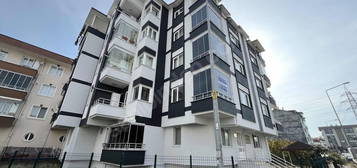 KARŞIYAKA MAHALLESİNDE SEVGİ HASTANESİ YANINDA KİRALIK 3+1 DAİRE