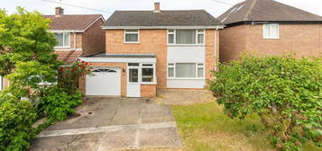 4 bed detached house for sale