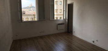 Appartement  à louer, 2 pièces, 1 chambre, 42 m²