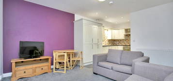 Flat to rent in Lavender Gardens, Jesmond, Newcastle Upon Tyne NE2