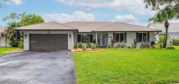 320 NW 107th Ave, Coral Springs, FL 33071