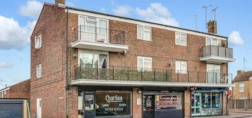 2 bed flat for sale