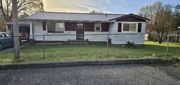 806 Brummit St, Rogersville, TN 37857