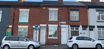 Terraced house to rent in Pool Road, Leicester LE3