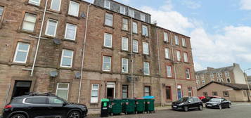 3 bedroom flat for sale