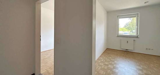 HELLE ERDGESCHOSSWOHNUNG IN TOP LAGE MIT TERRASSE UND GARAGE