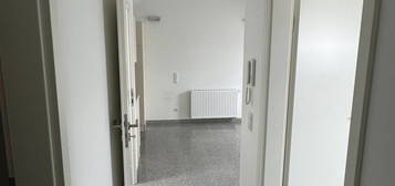 Dachgeschosswohnung Wohnung mit EBK ab 1.12.24