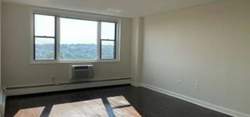 700 Huron Ave Apt 16K, Cambridge, MA 02138