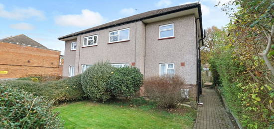 Maisonette for sale in Windsor Drive, Chelsfield, Orpington BR6