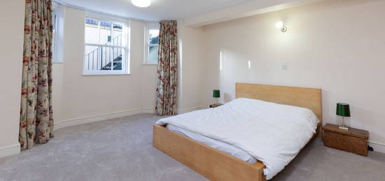 Flat to rent in Woodstock Road, Oxford OX2